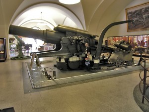 15-см тяжелая гаубица М15 в экспозиции Венского военного музея