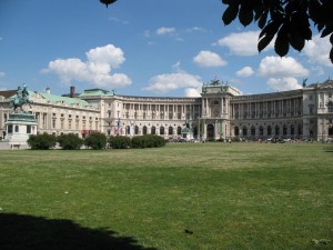 Дворцовый комплекс Хофбург в Вене — зимняя резиденция австрийских императоров