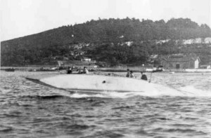 Versuchsgleitboot во время ходовых испытаний
