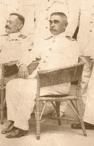 На передньому плані - морський старший штабний лікар 1 класу д-р Орест Зарицький у 1916 році. Фрагмент фото із зібрання Егона Бальцара (Австрія).
