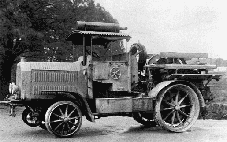 Артиллерийский тягач 100 НР Daimler с 4 моторизированными колесами