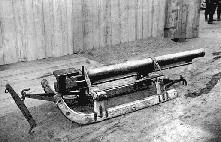 Перевозка разобранной 8-см полевой пушки М5/8 на санях