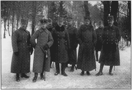 Группа австрийских и германских штабных офицеров. Зима 1915 г.