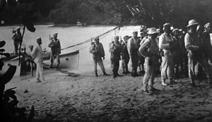 Австро-венгерские моряки на Соломоновых островах (1901 г.)
