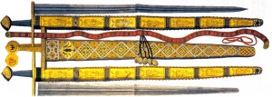Императорский меч (вверху и внизу) и церемониальный меч (по середине)