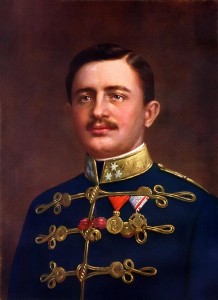 Наследник престола эрцгерцог Карл в обмундировании полковника гусарского полка общей армии (1915)