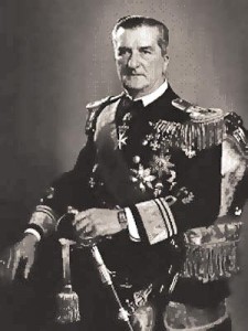 Последний командующий австро-венгерским военно-морским флотом и впоследствии регент Венгерского королевства Миклош Хорти (Miklós Horthy)
