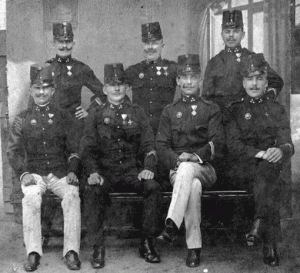 Унтер-офицеры венгерской королевской жандармерии с нагрудными знаками командира патруля