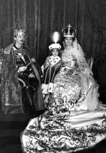 Коронация в Будапеште: король Карл IV с августейшей фамилией (20.12.1916)