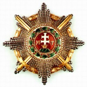 Звезда венгерского ордена Св. Стефана с Военным отличем (мечами)