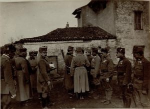 Эрцгерцог Карл посетил 16 января 1916 г. Фронт над Изонцо в Шёнпасс (Schön Pass) и Дорберге (Dornberk), чтобы наградить героев