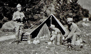 Патруль голубиной почты в Доломитовых Альпах (Тироль, 1916 год)