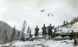 Запуск почтовых голубей в высокогорье (Компо-Муло, февраль 1918 года))
