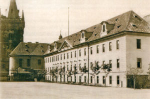 Головна будівля піхотної школи кадетів у Празі в комплексі «Кьонігінгохказерне», 1899 рік