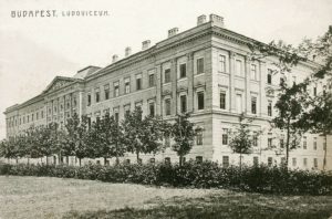 Будівля Академії Людовики, 1913 рік