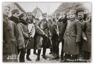 Шинельні петлиці старого та нового зразків в Легіоні УСС в 1916–1918 рр.