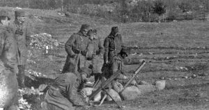 Гвинтівки, перероблені під «гранатомет» (Jaskółowski P. Działa okopowe c. i k. Armii 1914-1918. — Przemyśl: Wydawnictwo Fort, 2008. — S. 172)